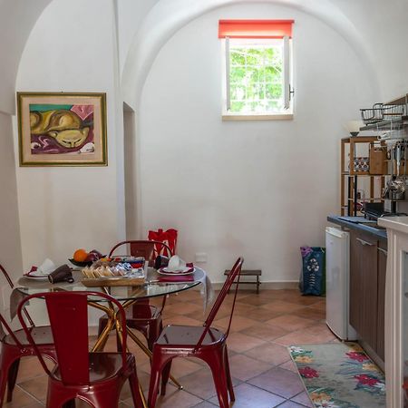 B&B Corte Dei Memoli Di Margiotta Giuseppina Lecce Buitenkant foto