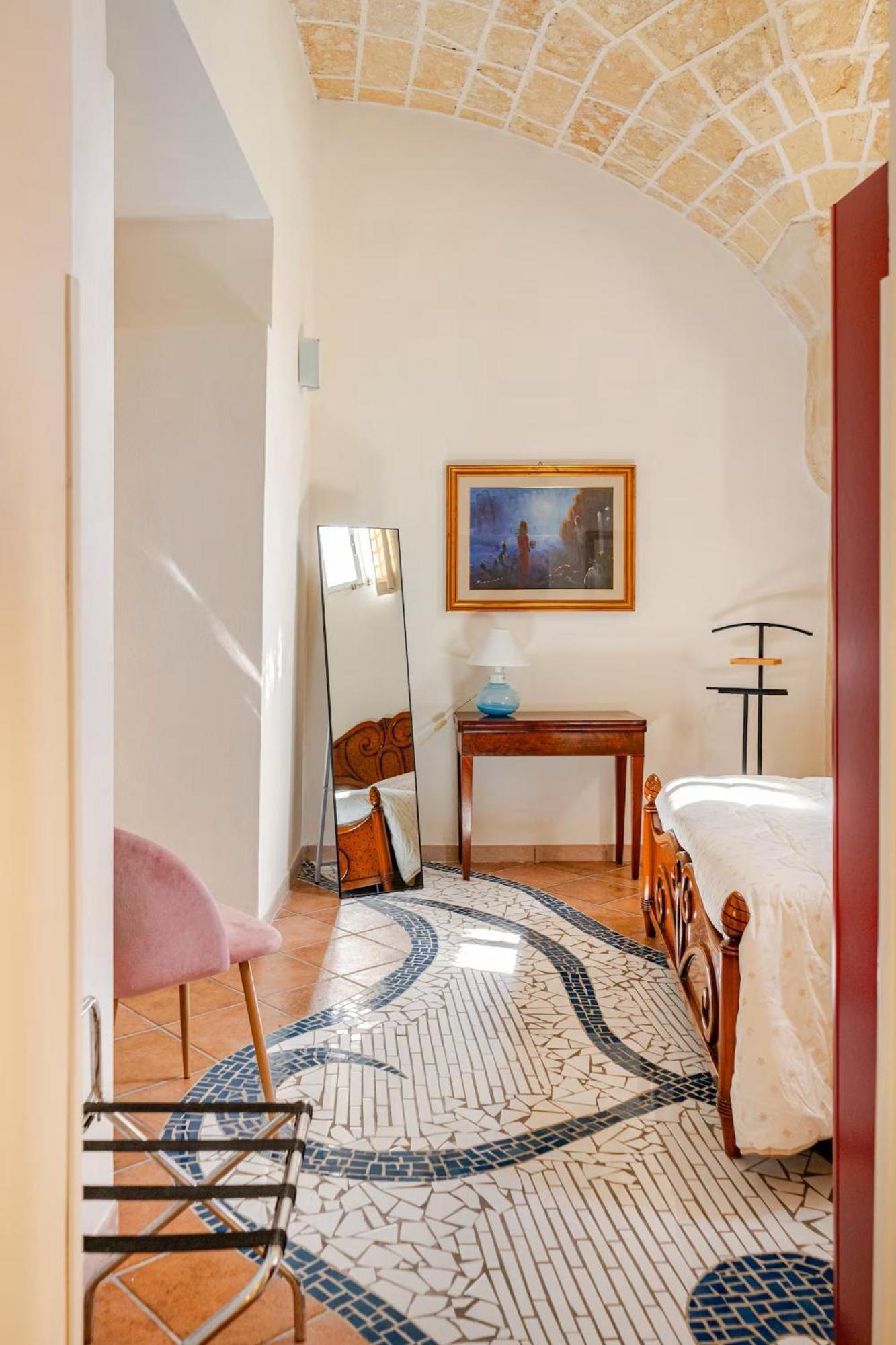 B&B Corte Dei Memoli Di Margiotta Giuseppina Lecce Buitenkant foto