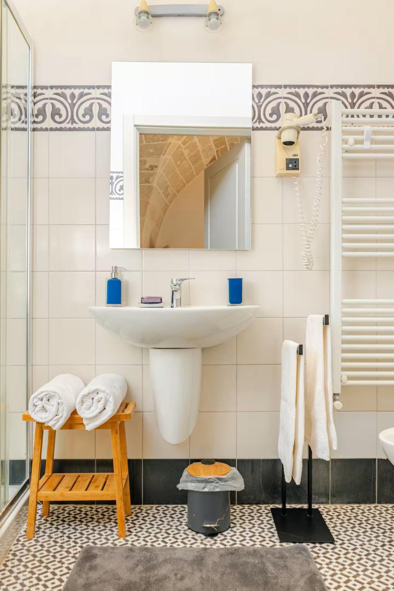 B&B Corte Dei Memoli Di Margiotta Giuseppina Lecce Buitenkant foto