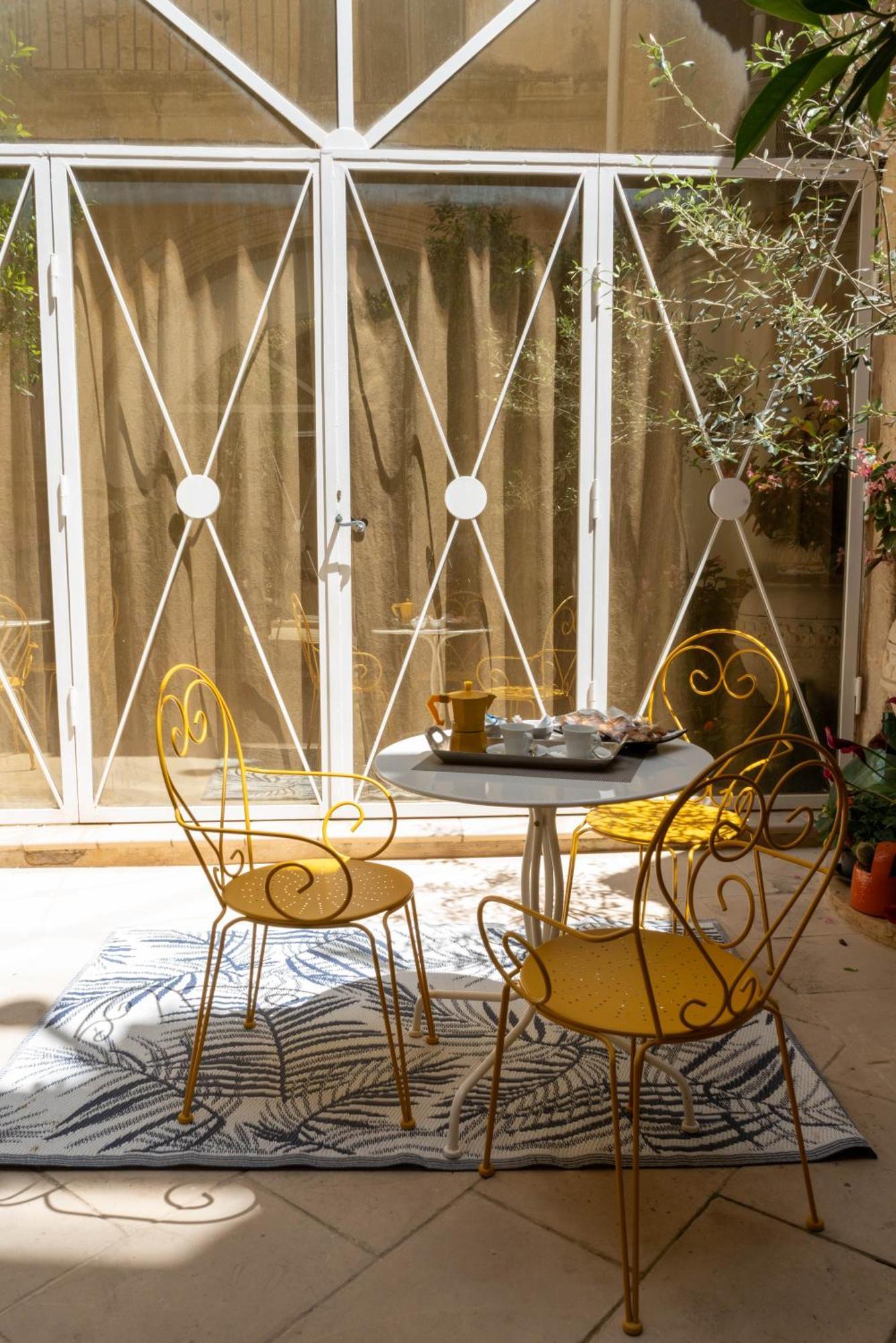 B&B Corte Dei Memoli Di Margiotta Giuseppina Lecce Buitenkant foto