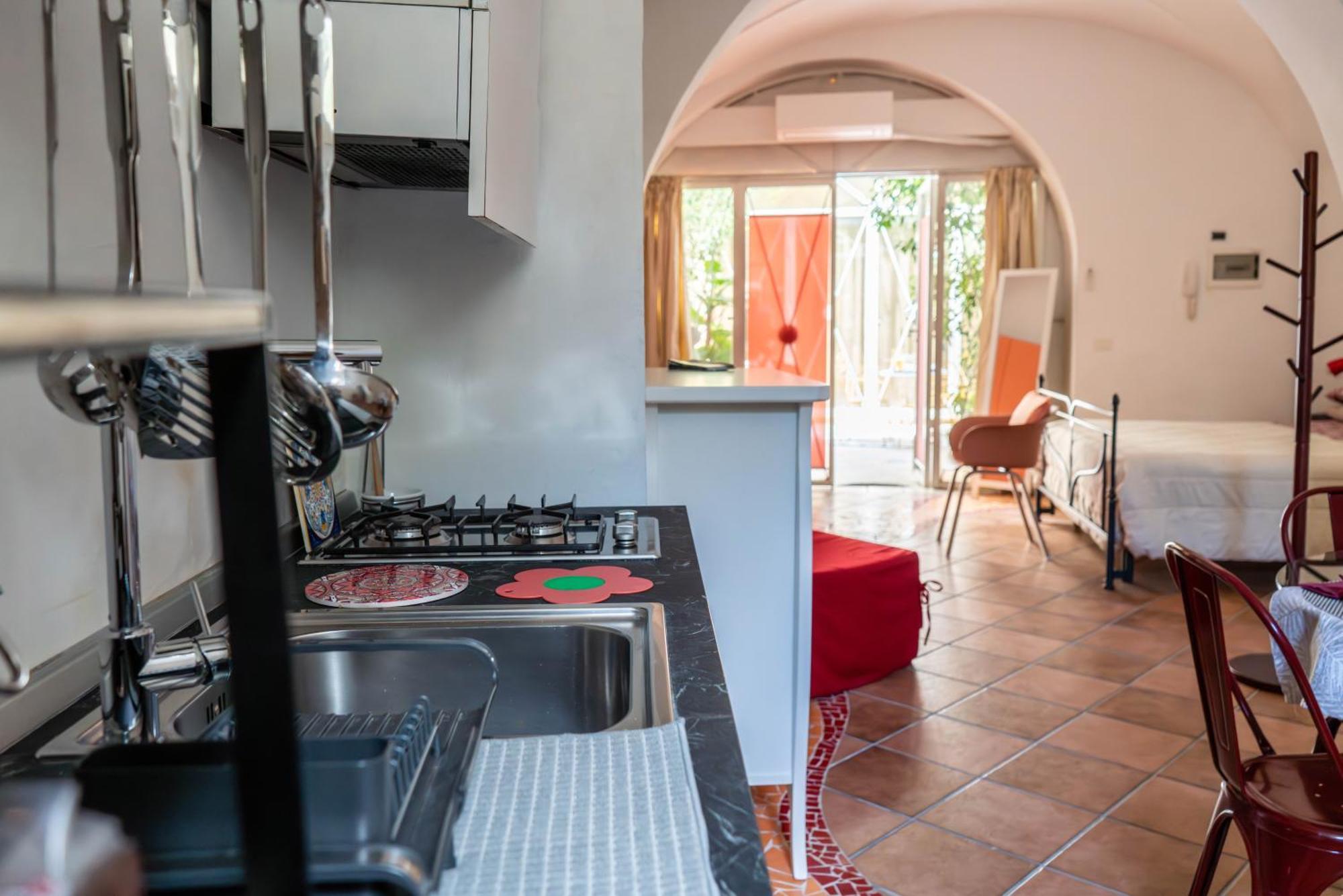 B&B Corte Dei Memoli Di Margiotta Giuseppina Lecce Buitenkant foto