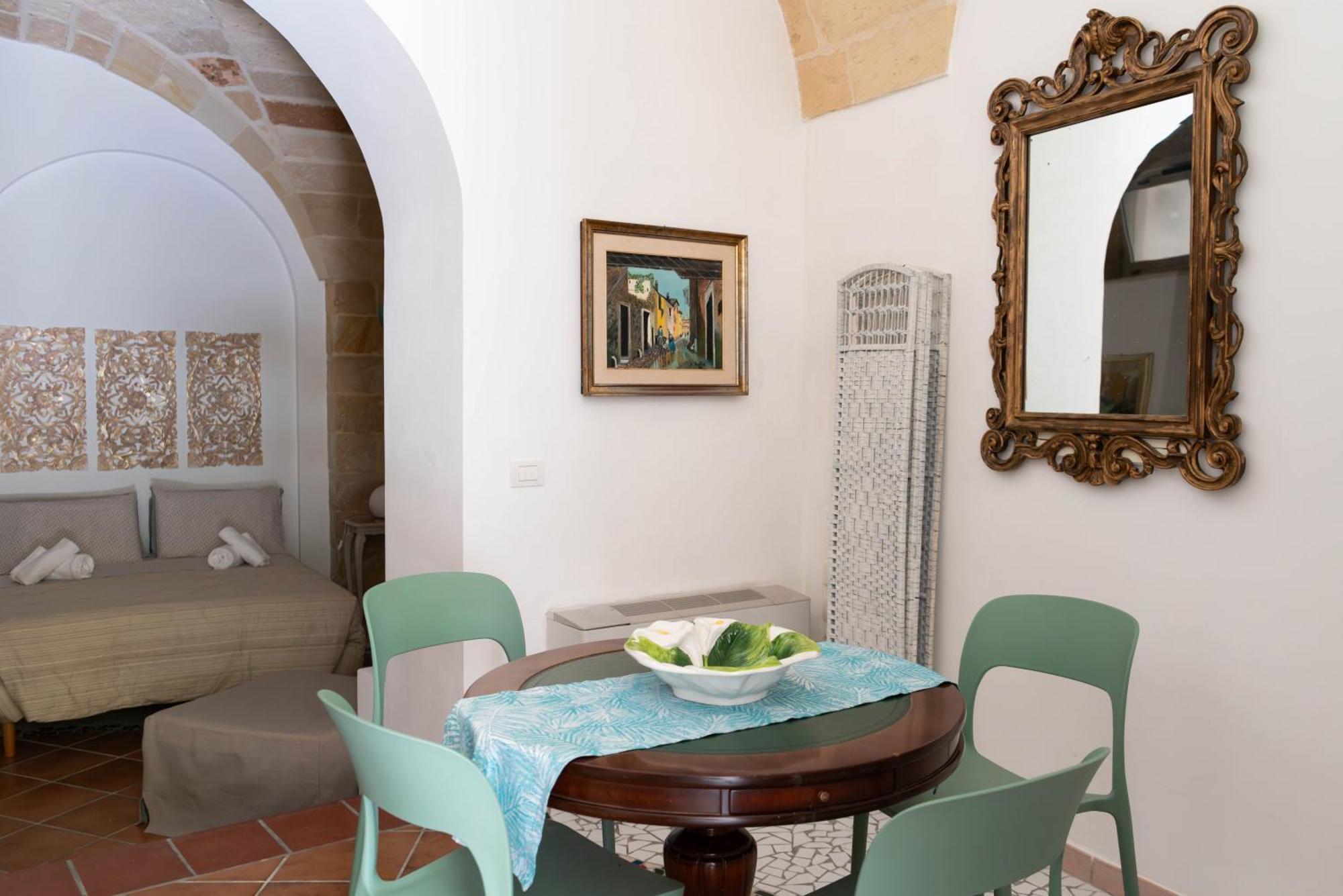 B&B Corte Dei Memoli Di Margiotta Giuseppina Lecce Buitenkant foto
