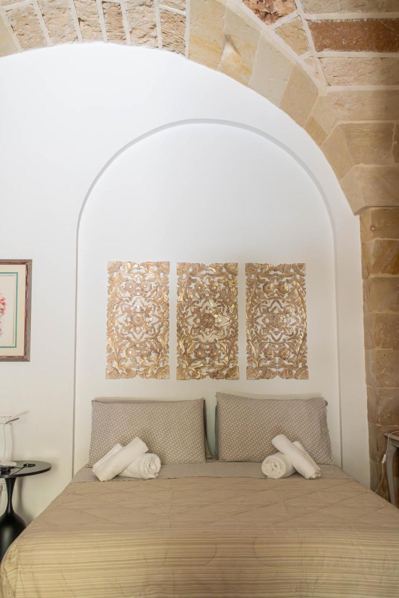 B&B Corte Dei Memoli Di Margiotta Giuseppina Lecce Buitenkant foto