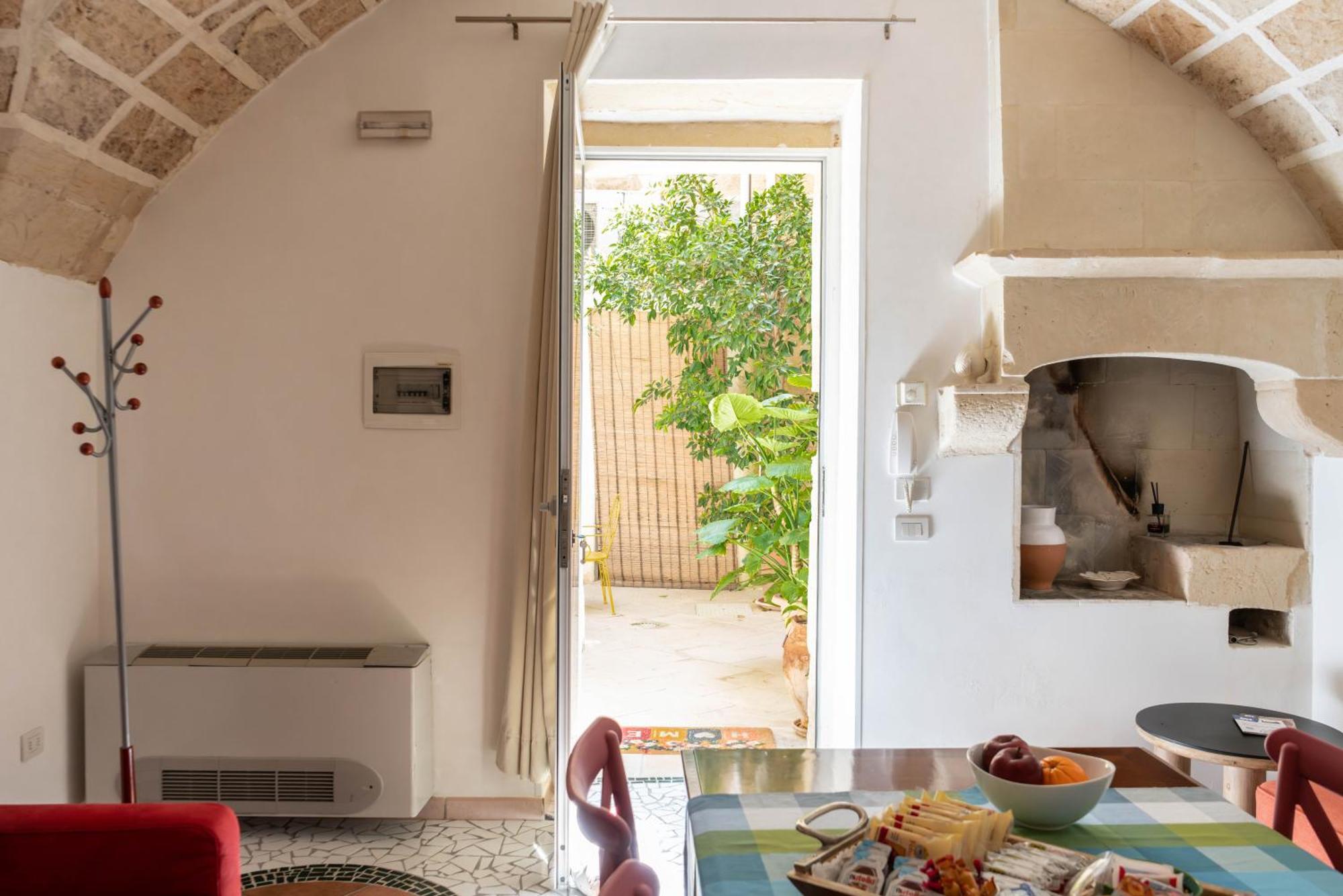 B&B Corte Dei Memoli Di Margiotta Giuseppina Lecce Buitenkant foto