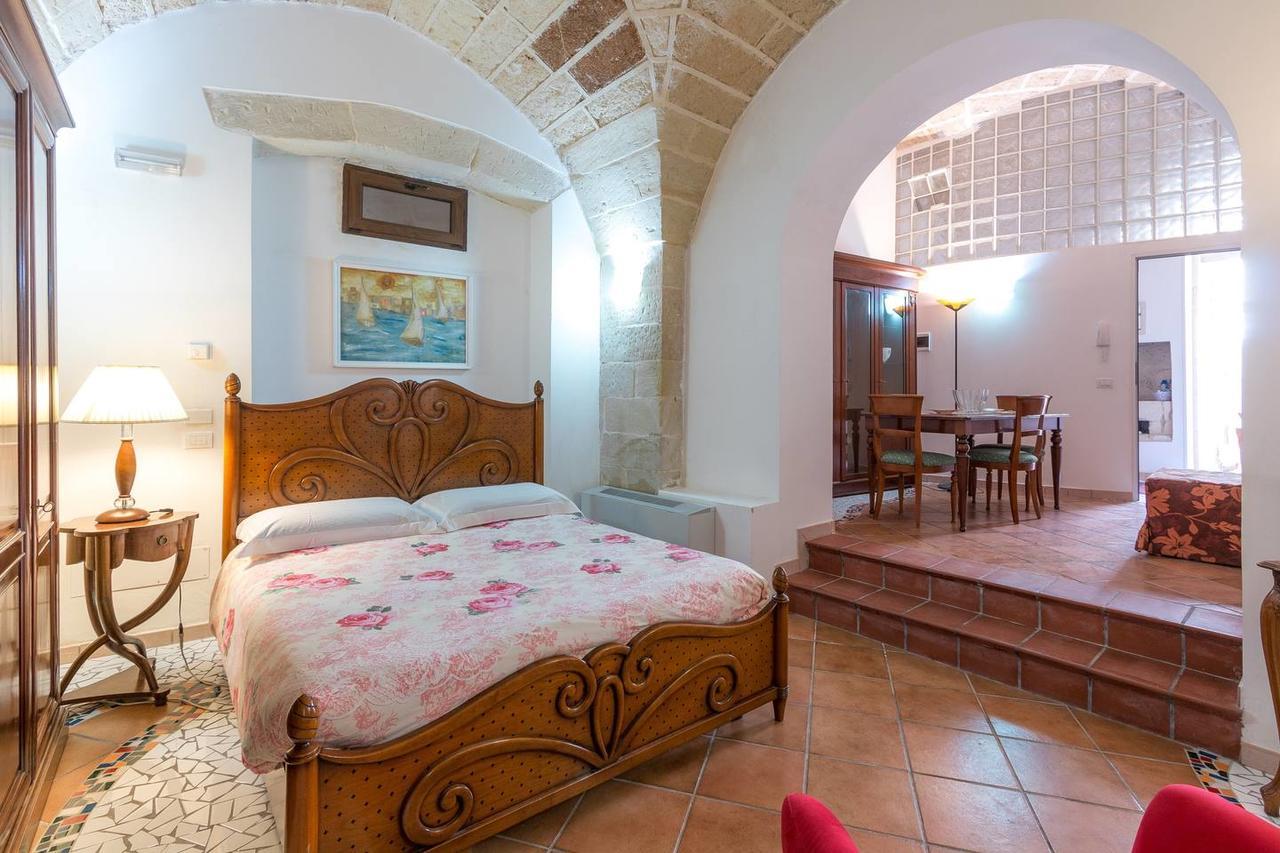 B&B Corte Dei Memoli Di Margiotta Giuseppina Lecce Buitenkant foto