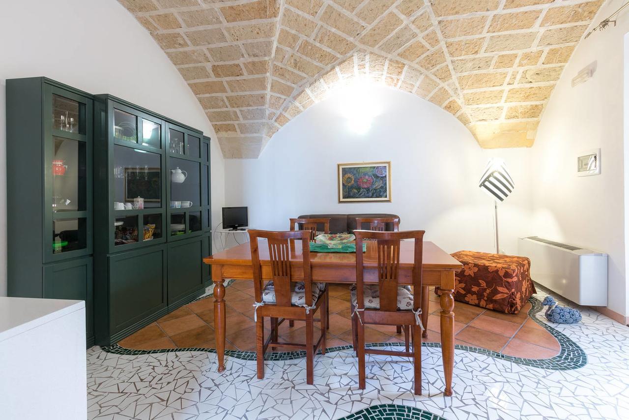 B&B Corte Dei Memoli Di Margiotta Giuseppina Lecce Buitenkant foto