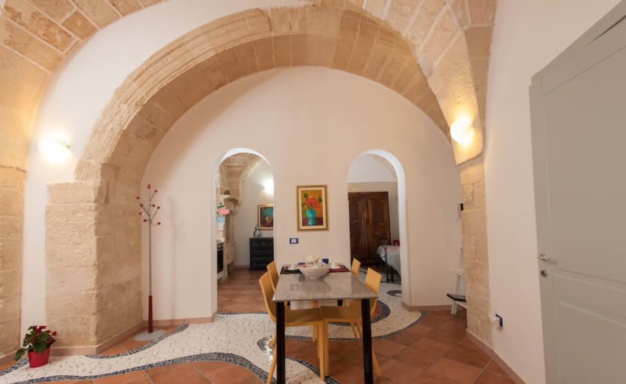 B&B Corte Dei Memoli Di Margiotta Giuseppina Lecce Buitenkant foto